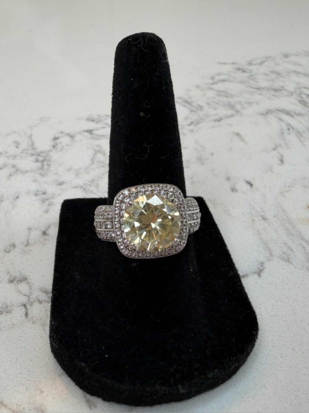 Yellow Halo Statement Ring Silver Tone Cocktail Ring Size 7